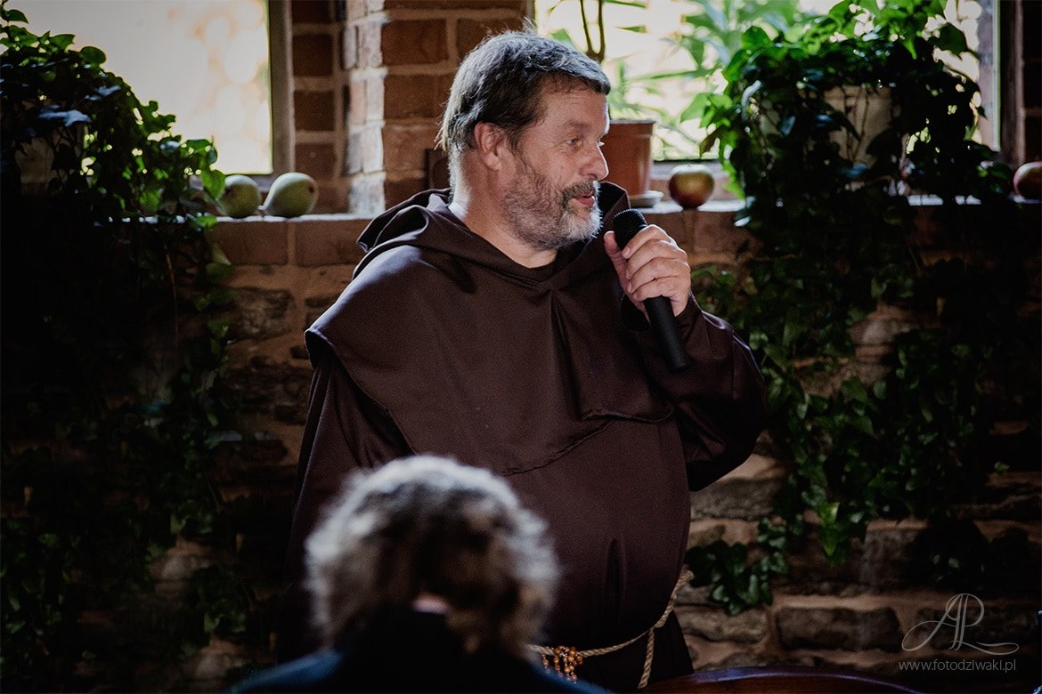 ania_i_martin_rycerski_slub_062