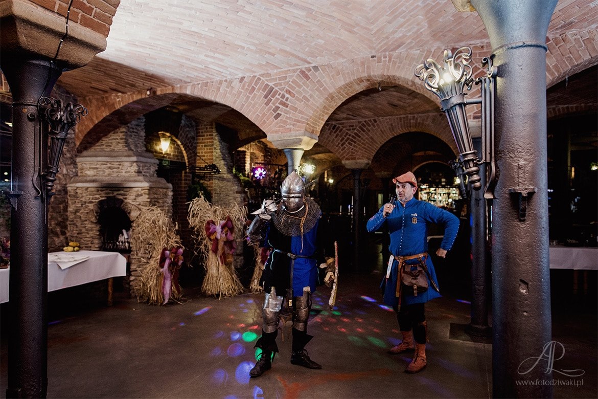 ania_i_martin_rycerski_slub_081