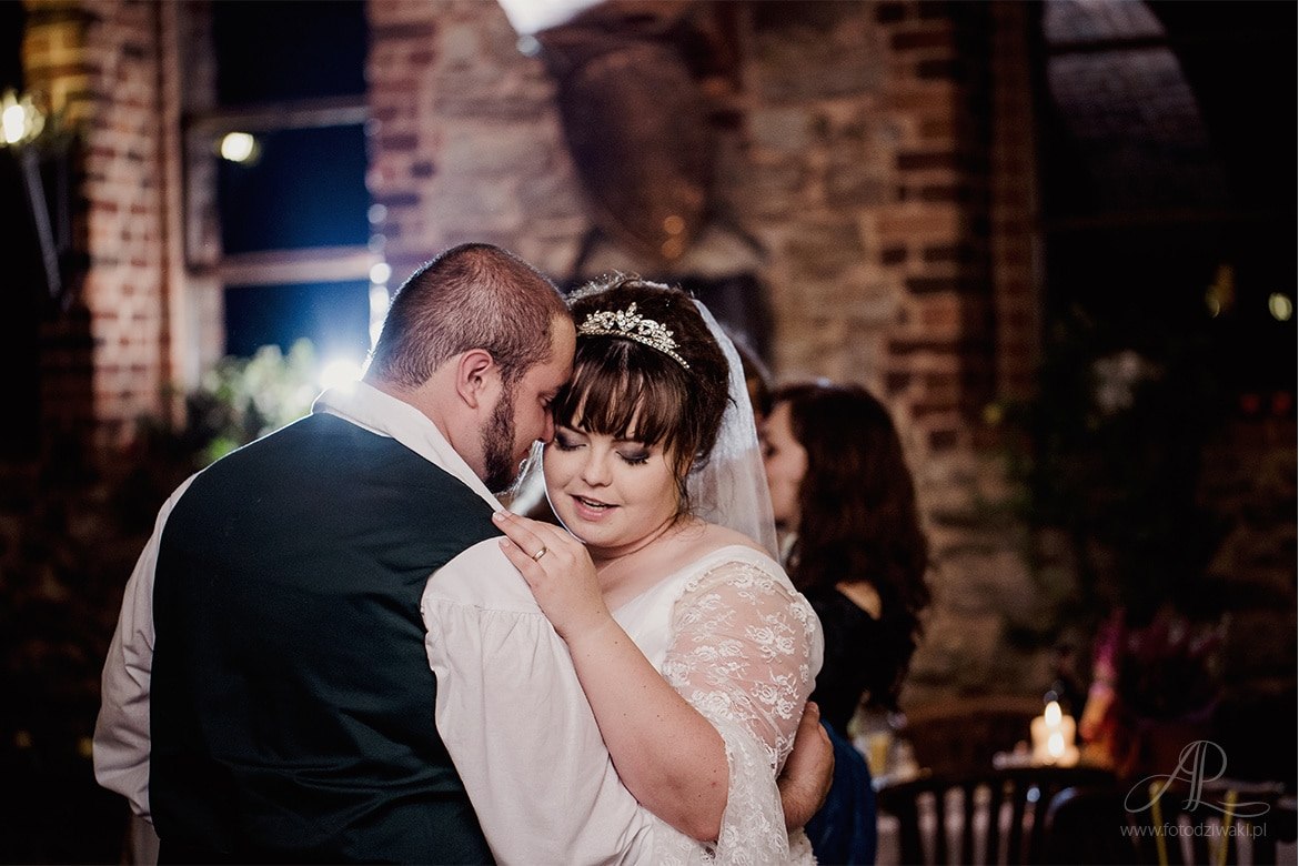 ania_i_martin_rycerski_slub_091