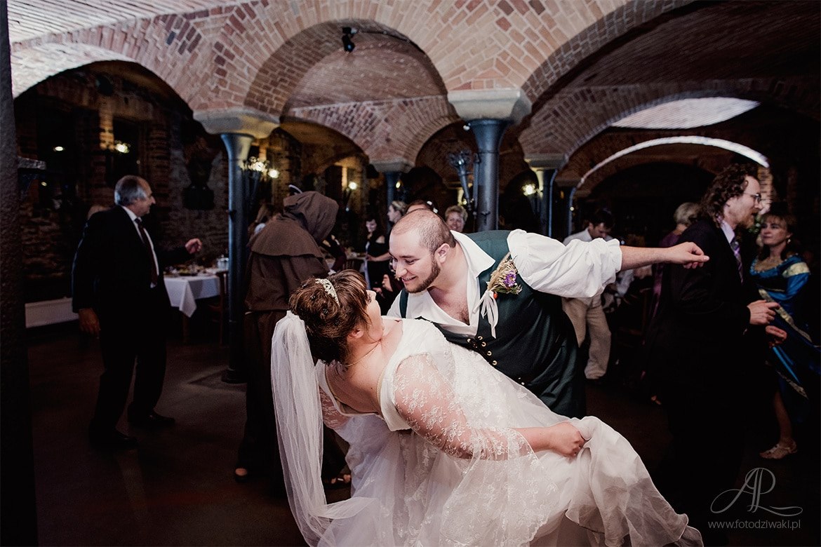 ania_i_martin_rycerski_slub_094