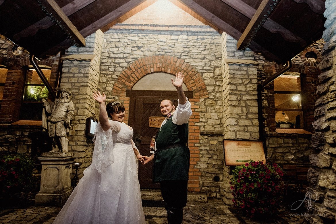 ania_i_martin_rycerski_slub_107