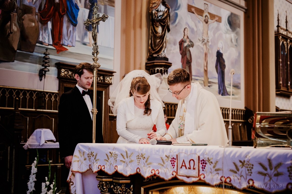 Kasia i Karol wesele w caramaranie_024