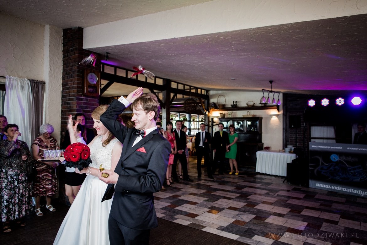 Kasia i Karol wesele w caramaranie_039