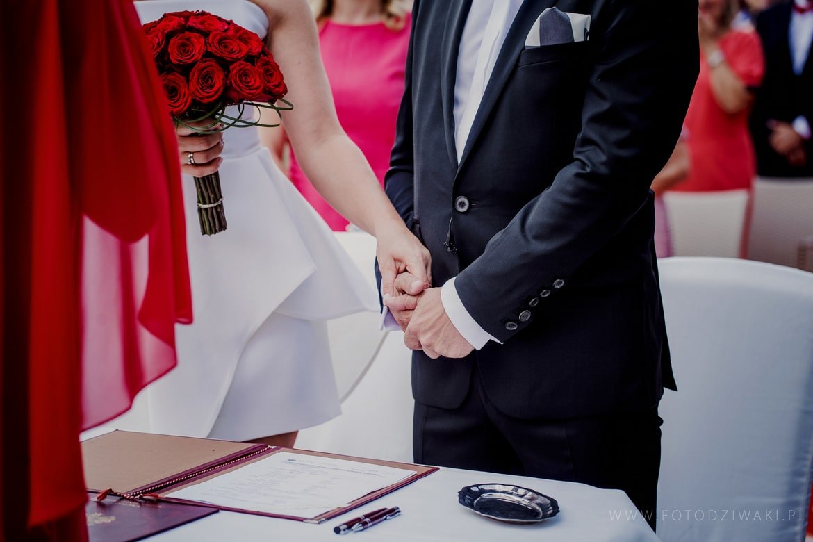 Patrycja i Wiesiek - slub w plenerze_015