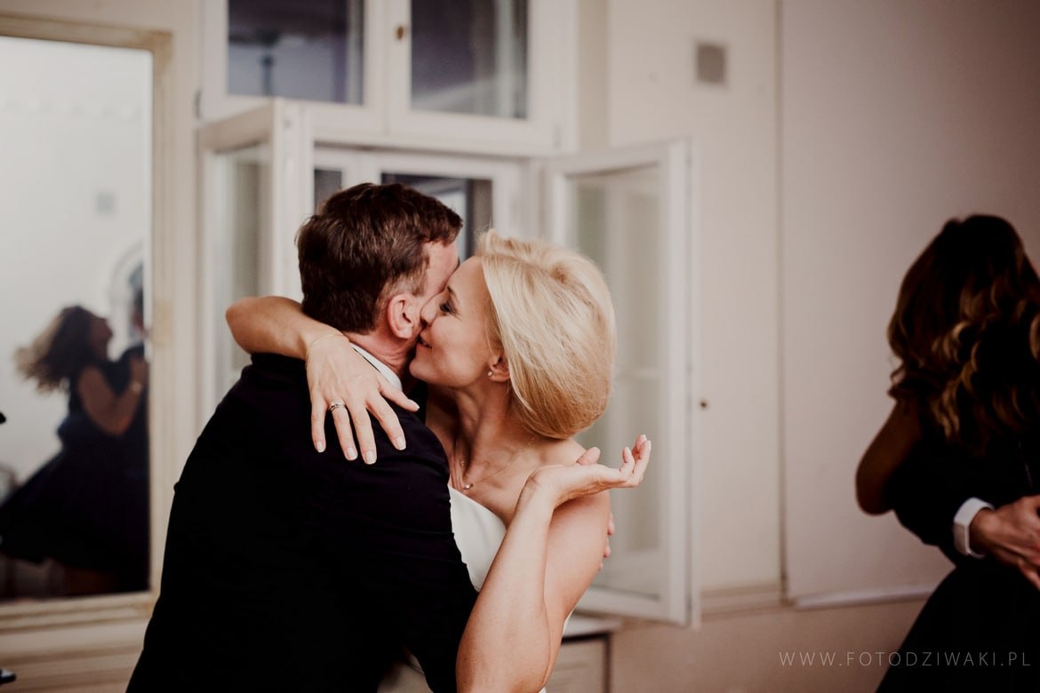 Patrycja i Wiesiek - slub w plenerze_026