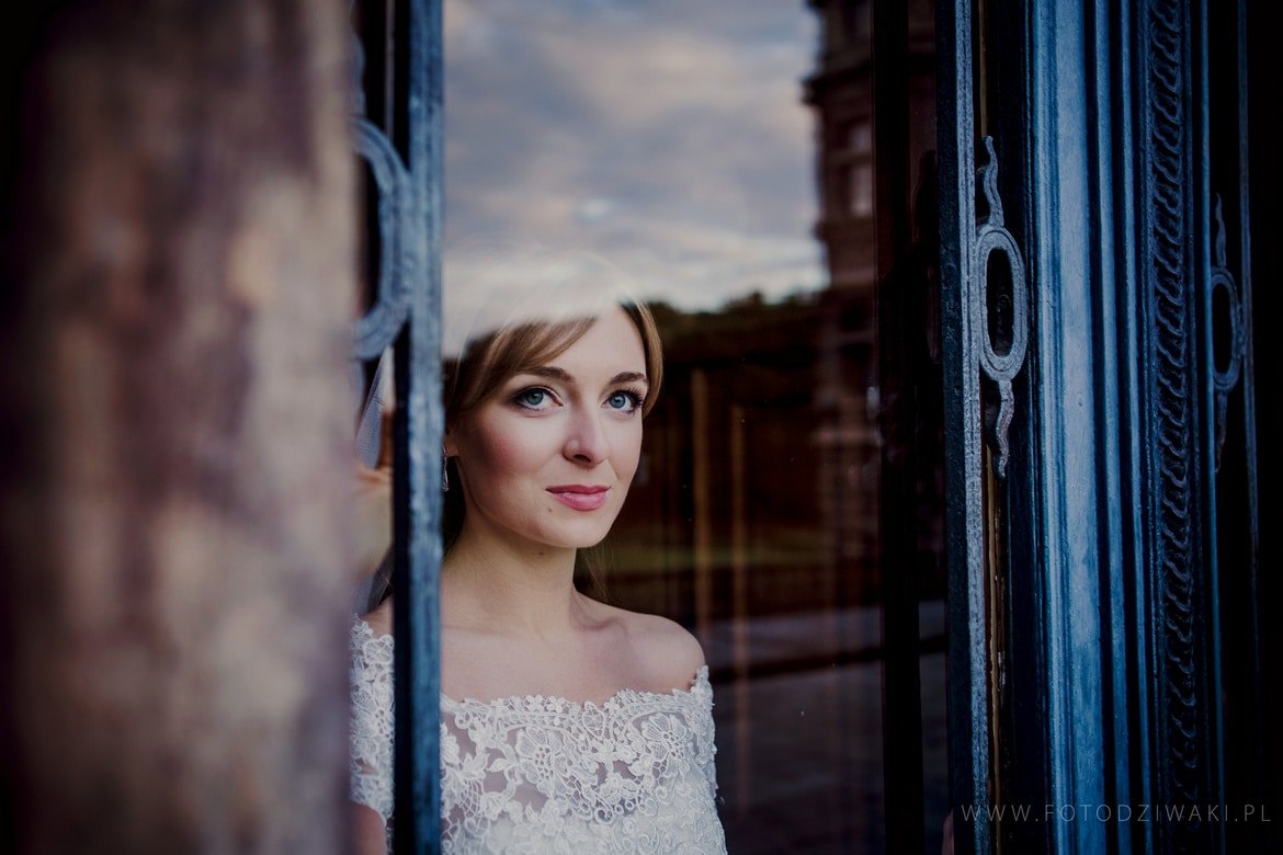 Monika i Sebastian romantyczny plener w mosznej_015