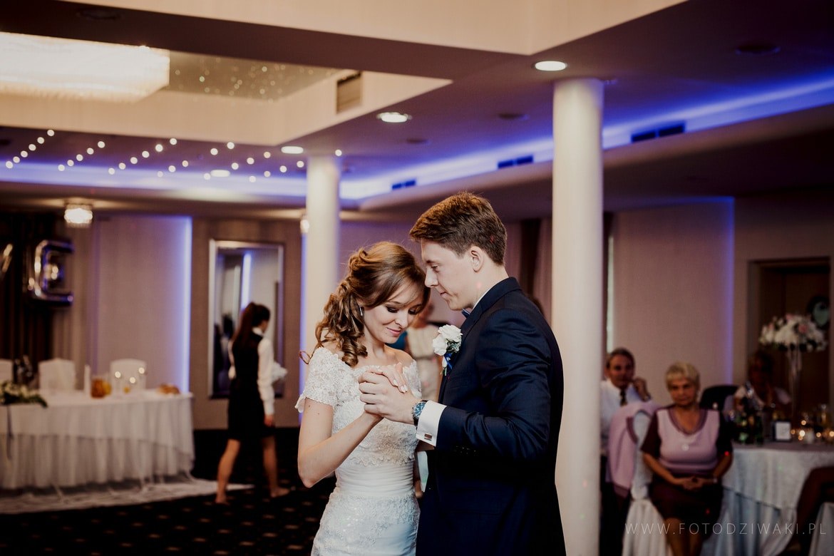 Monika i Sebastian fotografia slubna wadowice_052