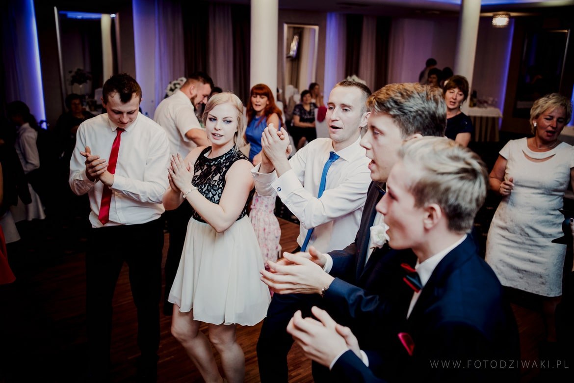 Monika i Sebastian fotografia slubna wadowice_068