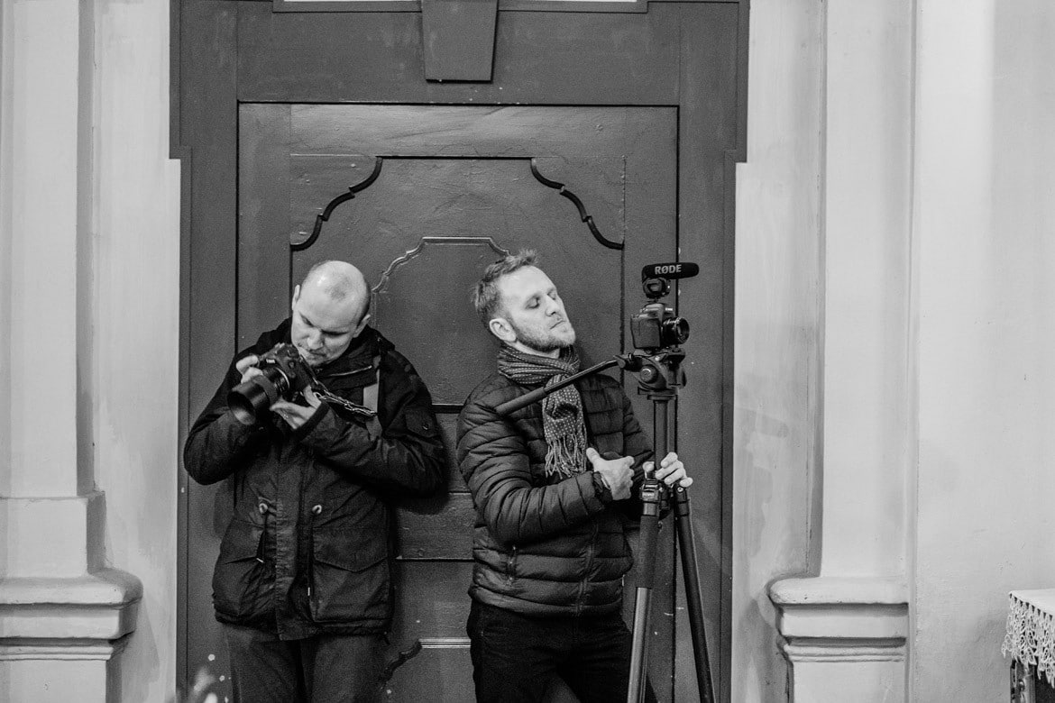 praca fotografa od kuchni