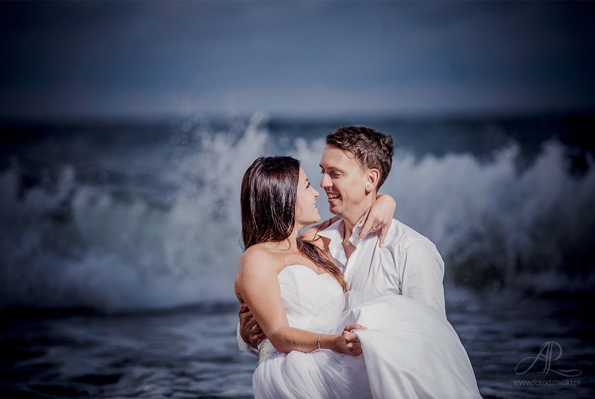 Plener ślubny nad morzem