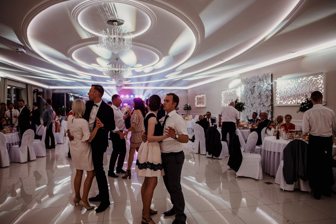 wesele w bialej rozy