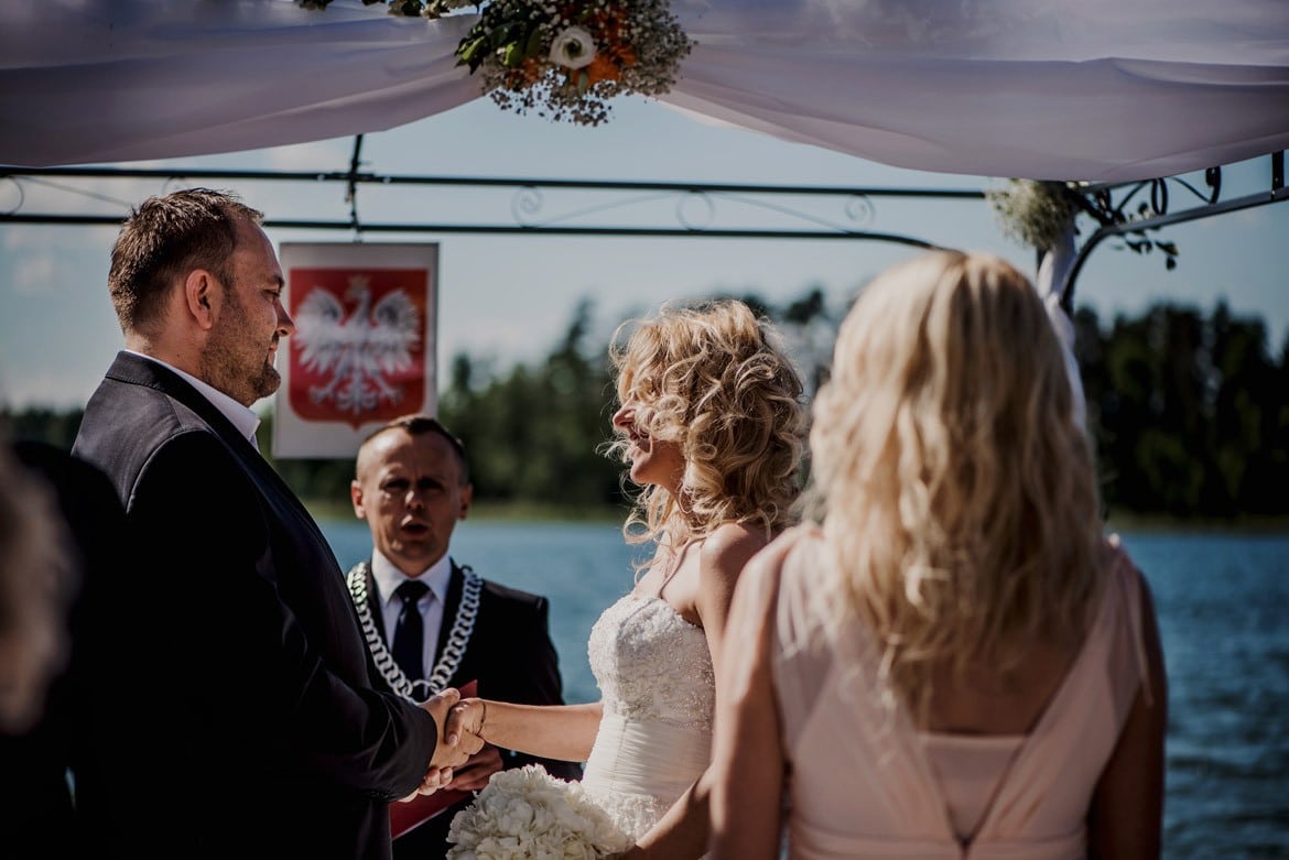 slub w plenerze jablon lake resort