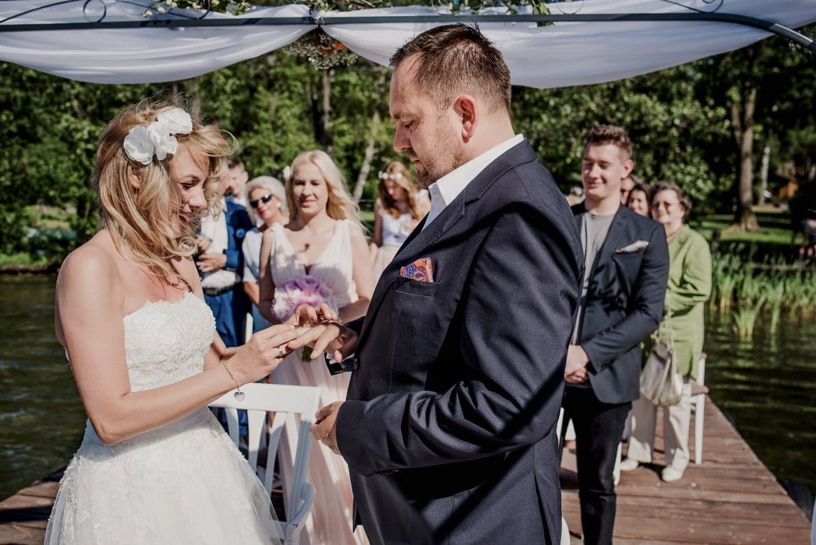 slub w plenerze jablon lake resort