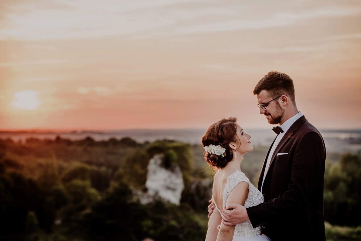 plener ślubny w lesie