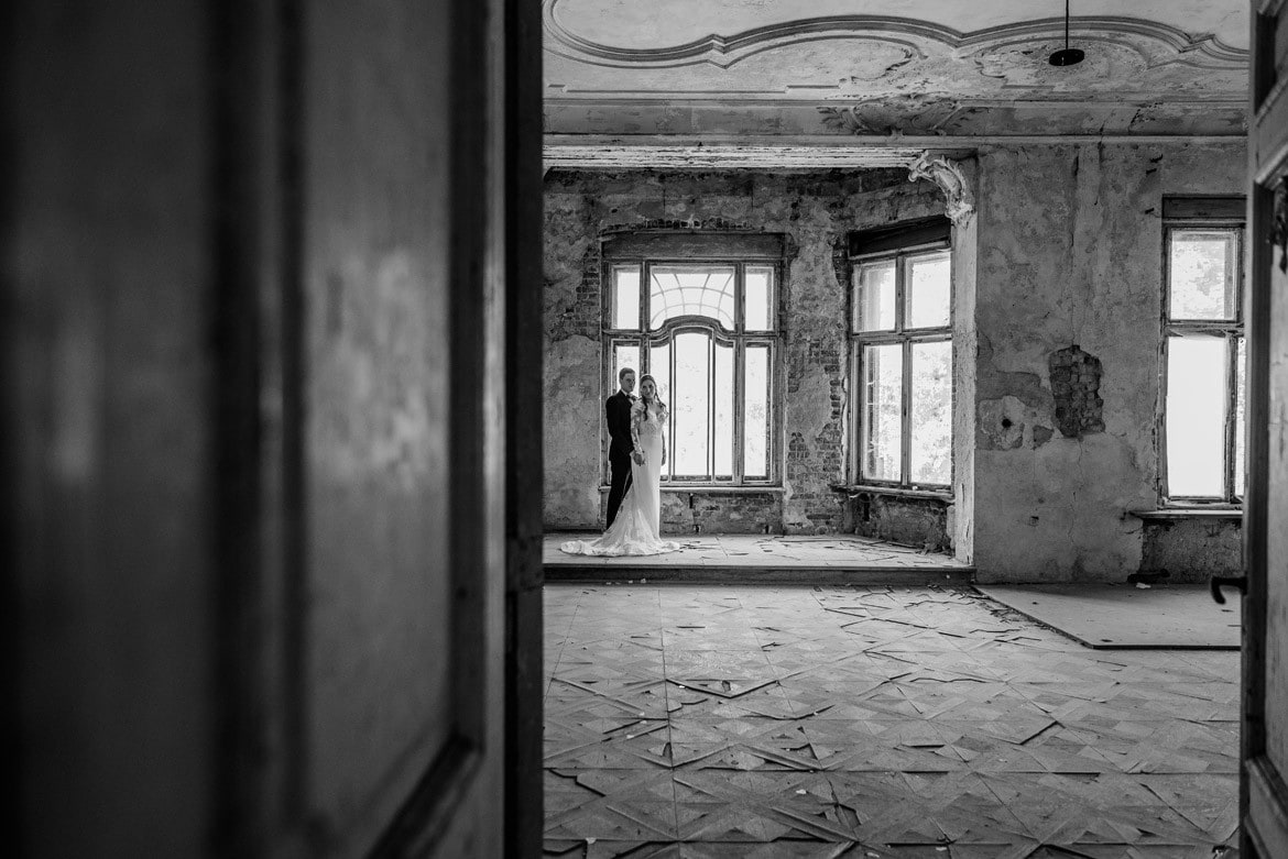 plener w opuszczonym palacu