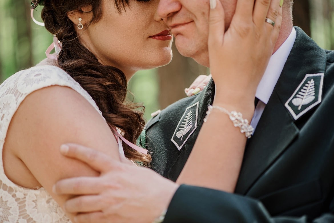 sesja ślubna w lesie