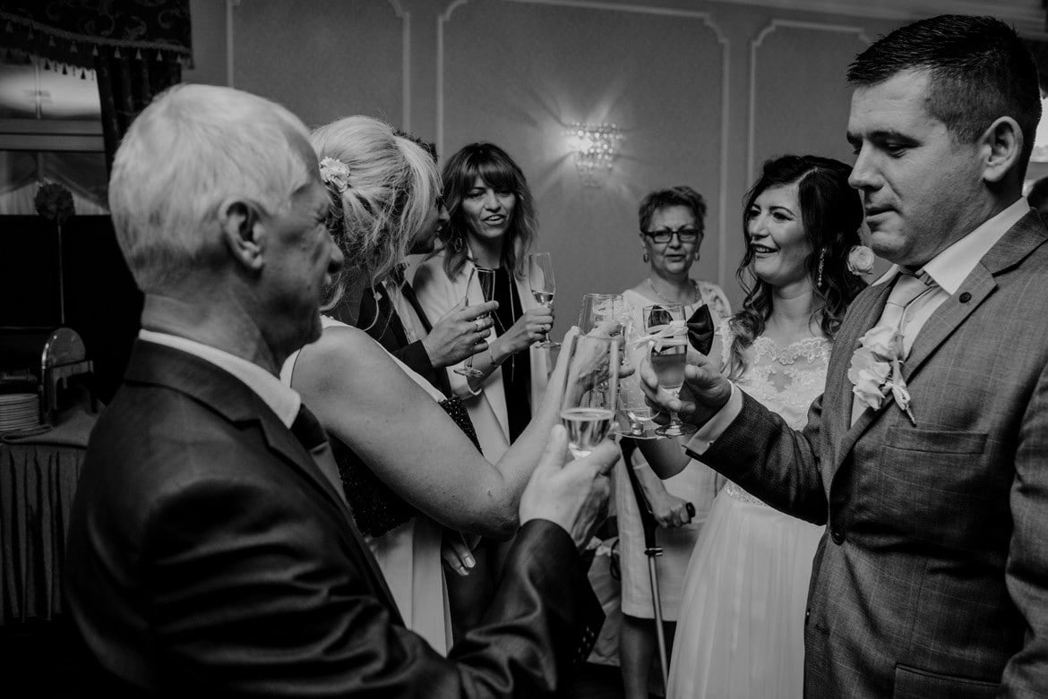 wesele w dworku nad rozlewiskiem w kluczach