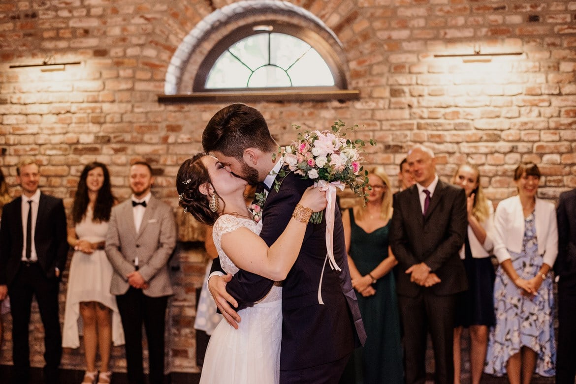 klimatyczna sala na wesele