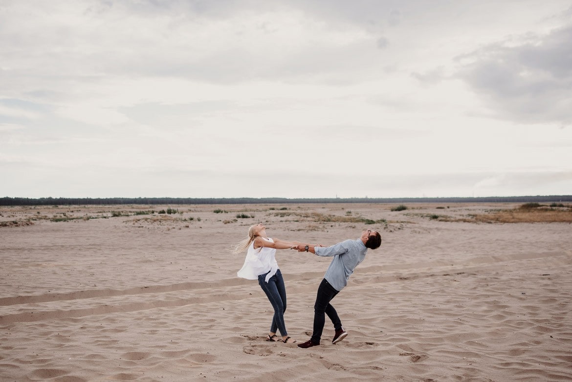 zwariowana sesja narzeczeńska