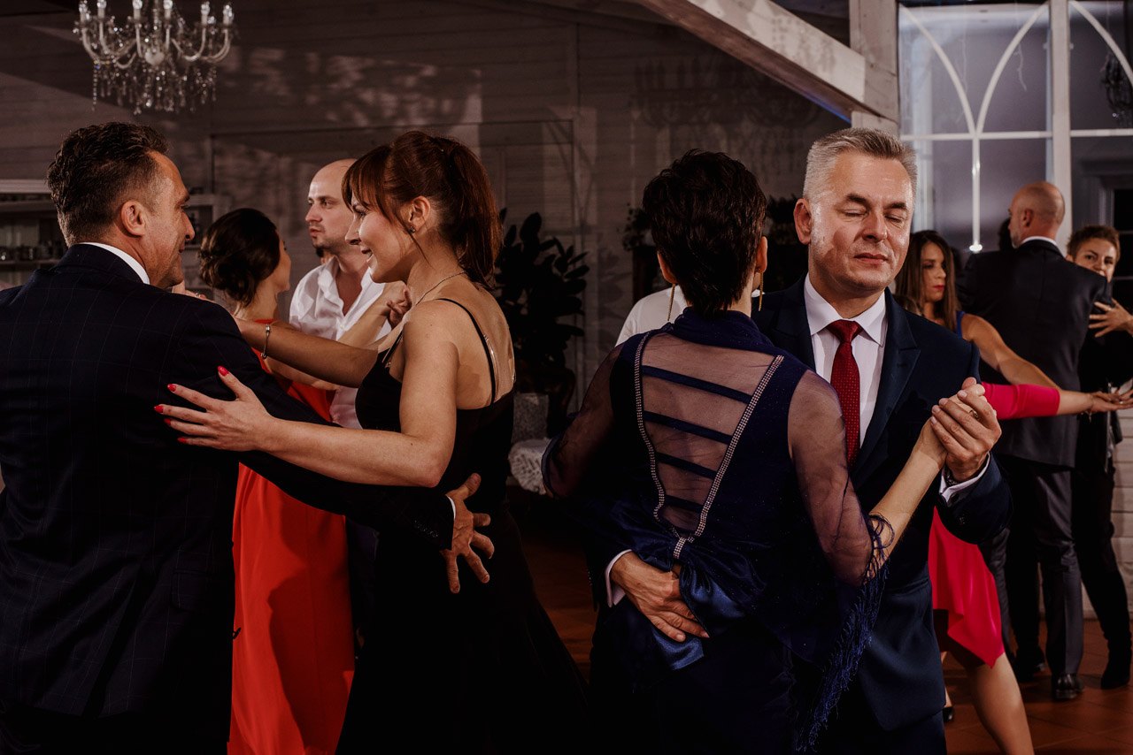 dwór pod kasztanowcami wiejca wesele