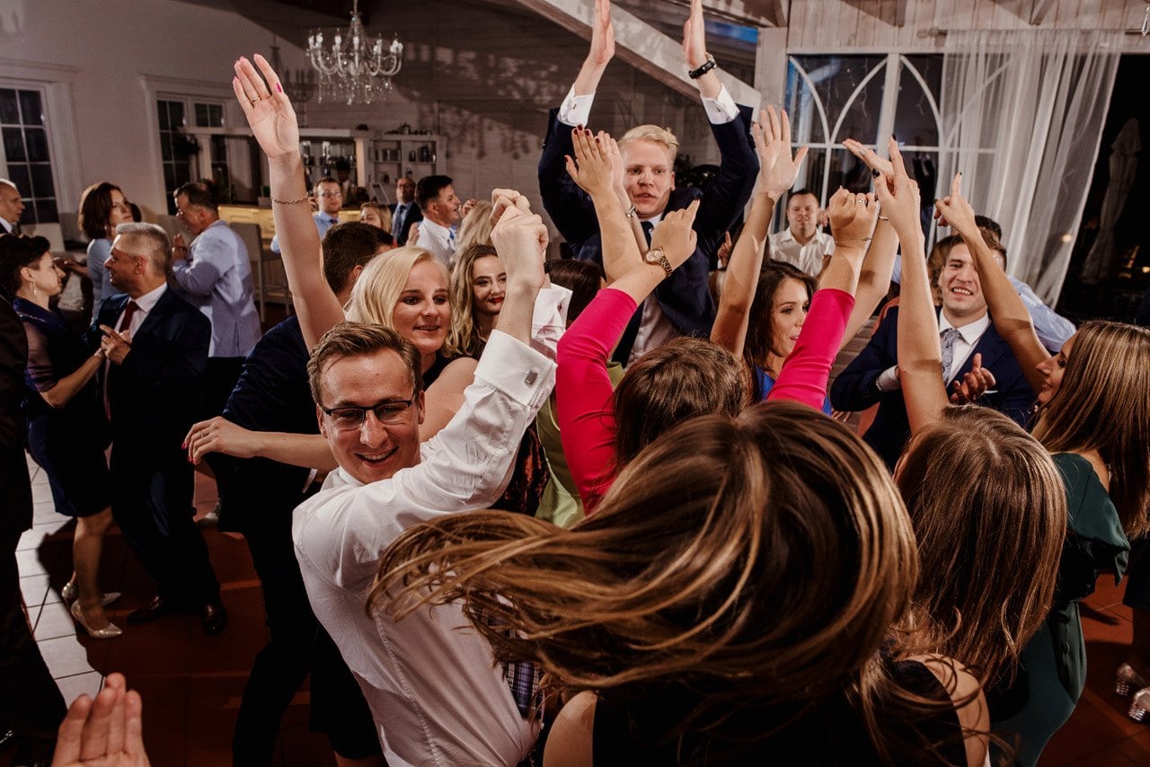 dwór pod kasztanowcami wiejca wesele