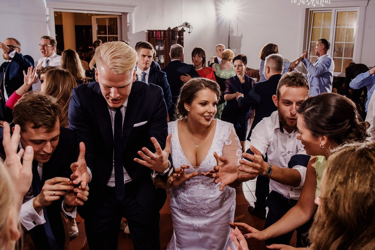 dwór pod kasztanowcami wiejca wesele