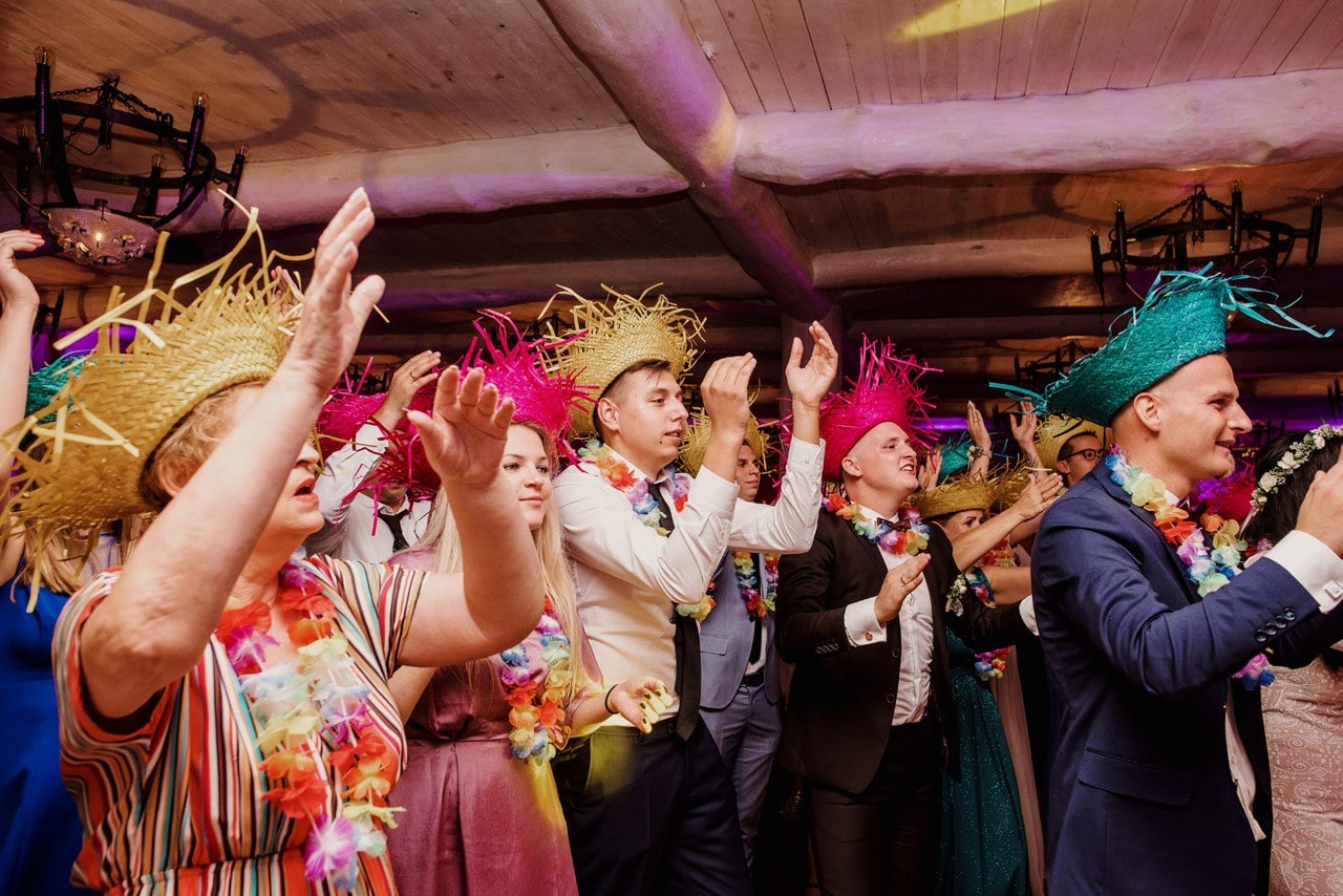 wesele w dworku nad stawem